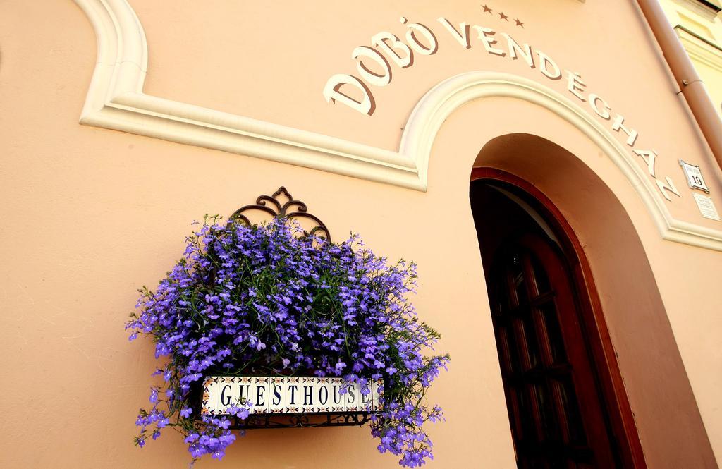 Hotel Dobo Vendeghaz Erlau Exterior foto